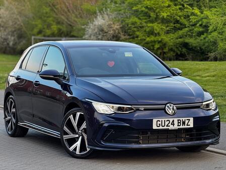 VOLKSWAGEN GOLF 1.5 eTSI MHEV R-Line