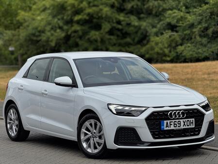 AUDI A1 1.0 TFSI 30 Sport